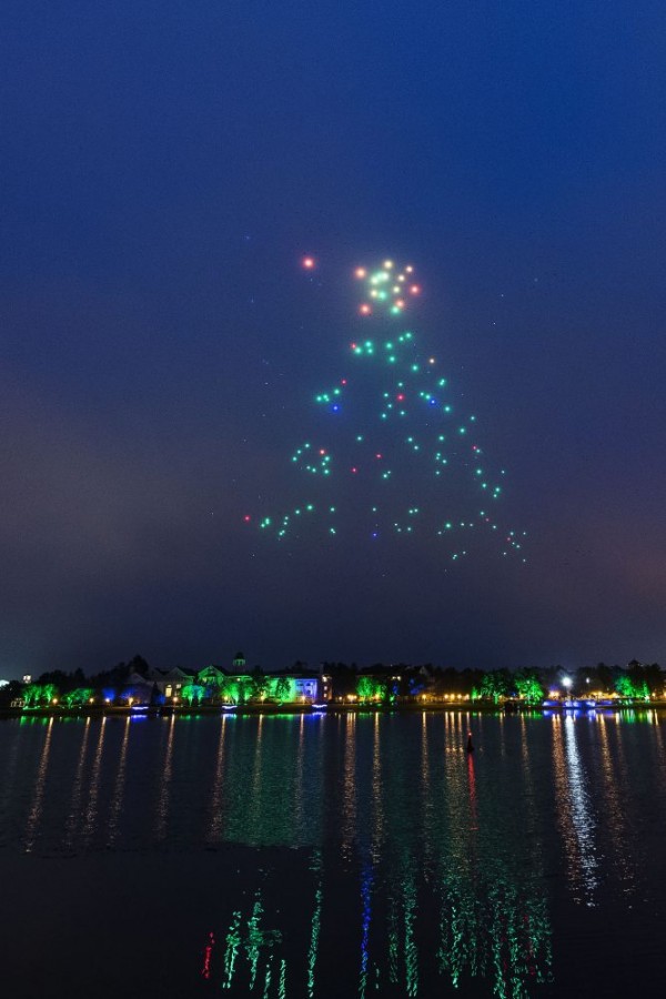 Starbright Holidays Drone show at Disney Springs DisneyHolidays 