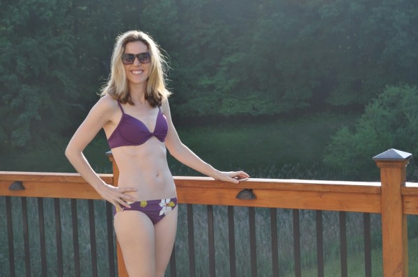 How Moms Can Feel Confident in a Bathing Suit