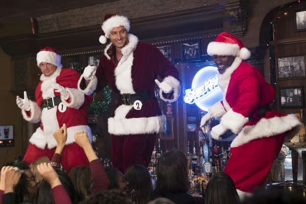 A Bad Moms Christmas Movie Review and 5 Reasons Why Bad Moms Christmas Will Be a top holiday movie