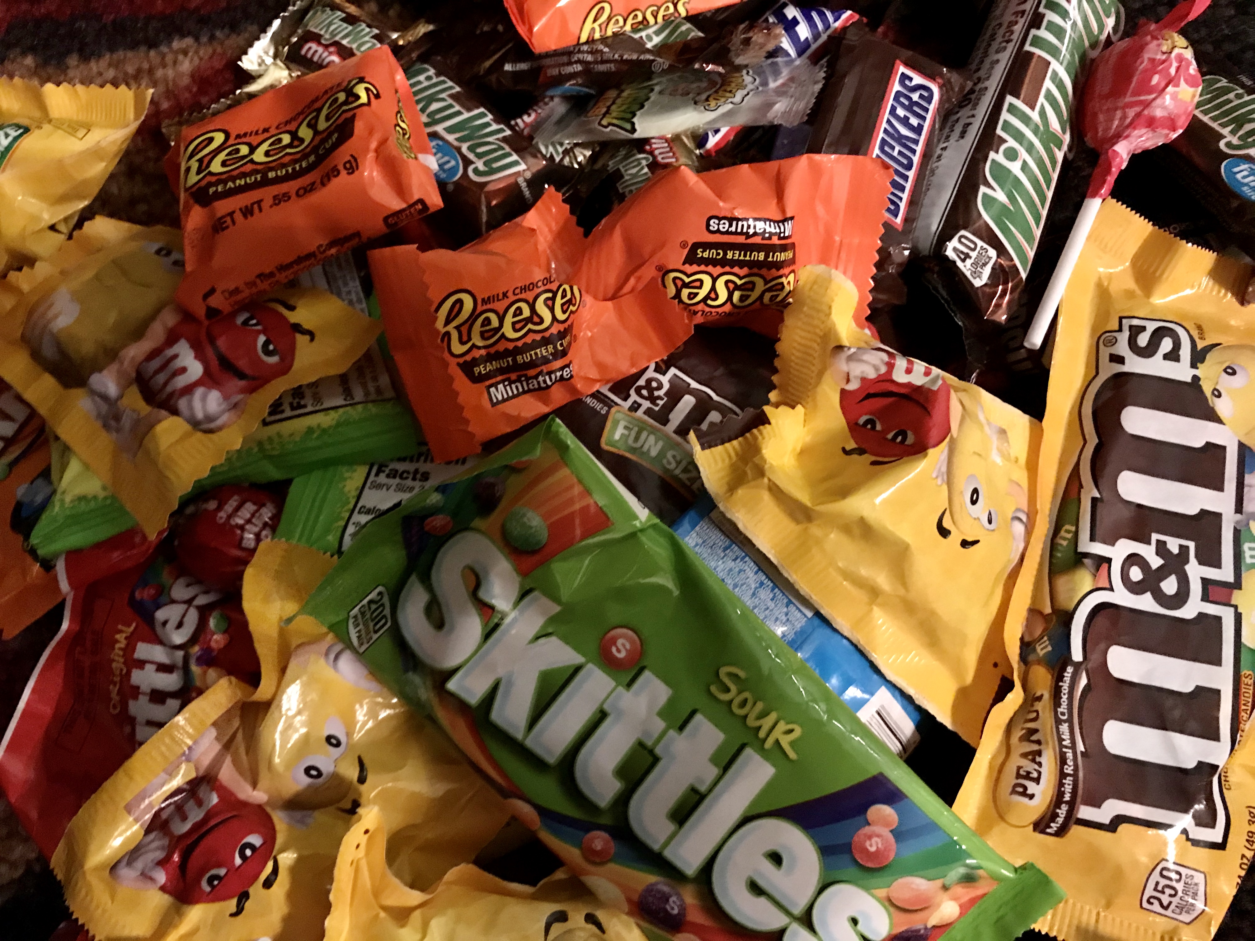 Top 8 Ways to Get Rid of Extra Halloween Candy