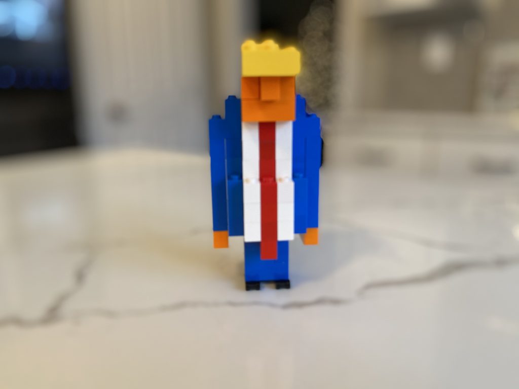 DIY LEGO Donald Trump Photos